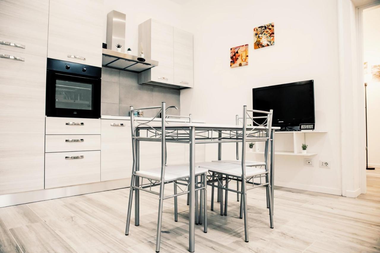 Stazione-Centro Luminoso Bilocale Apartment Brescia Bagian luar foto